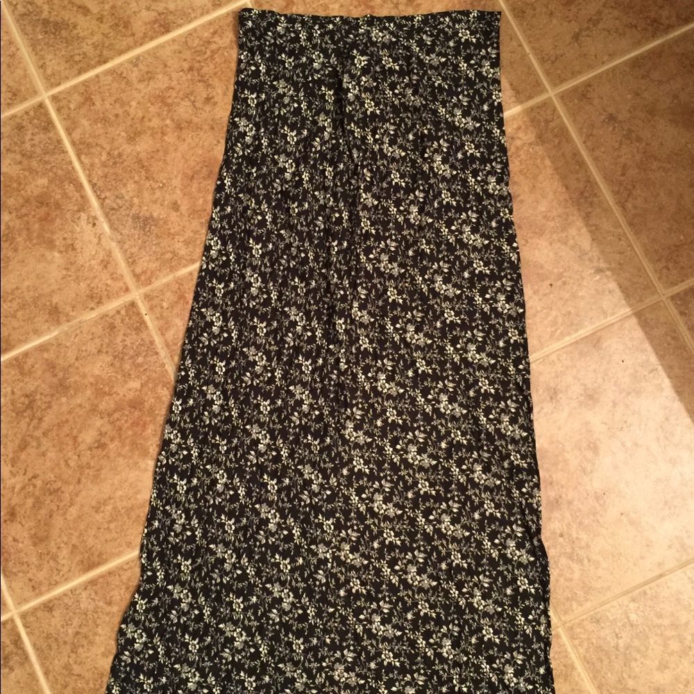 GAP flowered Maxi